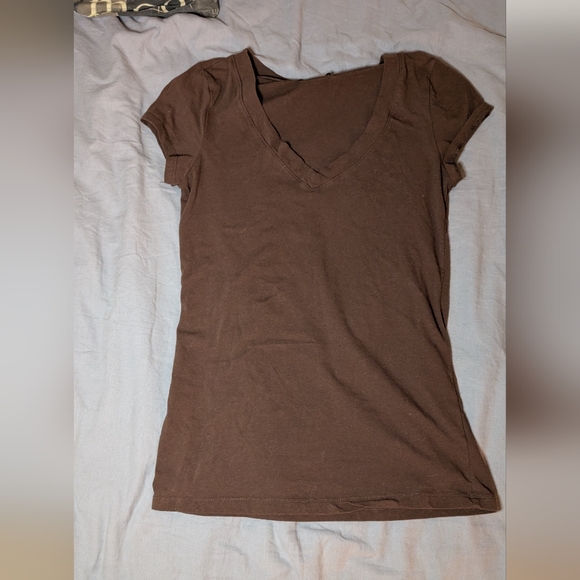 Ambiance Apparel Vneck - Picture 1 of 3